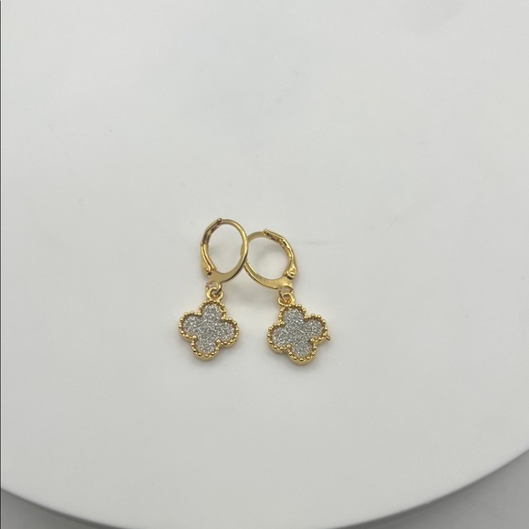 Jewelry - 778. Elegant Gold and Silver Clover Earrings